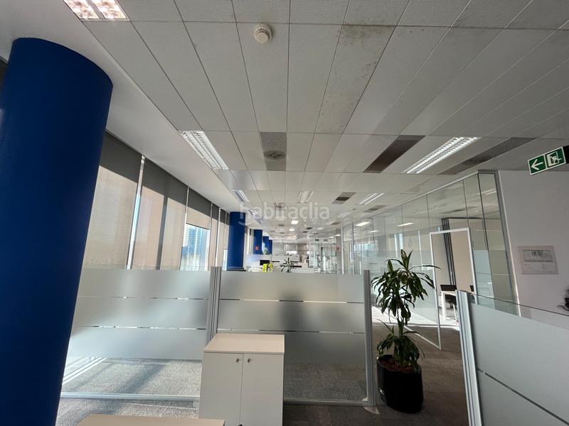 Foto 1811d180-d1e9-45b5-a67f-3616144e46b1. Rent office space with heating parking in Santa Eulàlia Hospitalet de Llobregat (L´)
