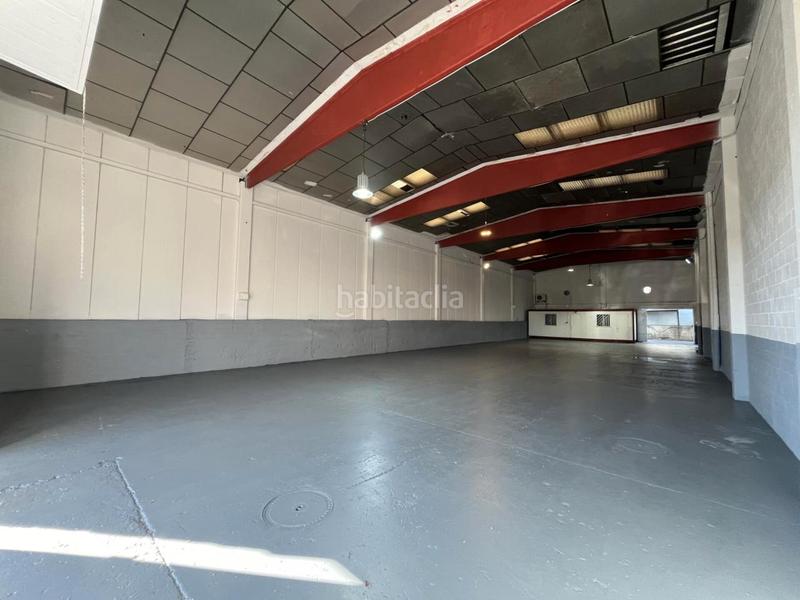 Foto fbe2d129-1b6b-439b-b225-523efb354230. Alquiler nave industrial  en alquiler Can Roqueta- en Sabadell
