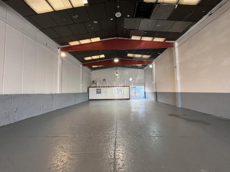 Foto 71c0c9cf-152d-42c0-984b-44c5fced1771. Rent industrial building in Can Roqueta Sabadell