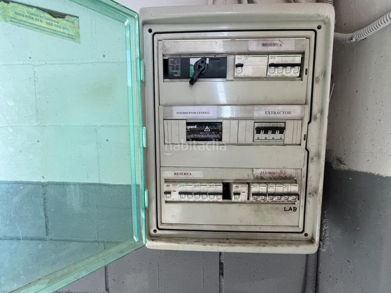 Foto b801e134-df79-4dbf-be7a-8ee3d5961063. Rent industrial building in Can Roqueta Sabadell