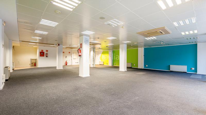 Foto 9fc6c1ac-1dba-44eb-a58d-3d28e5ed0ca4. Rent office space with heating in Dreta de l´Eixample Barcelona