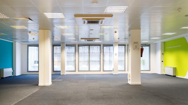 Foto b3e5aa75-61f7-46e6-b47f-bd9634c5a4d4. Rent office space with heating in Dreta de l´Eixample Barcelona