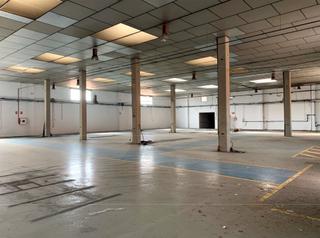 Rent Industrial building  Avinguda el pla