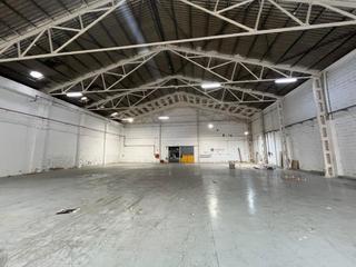 Nau industrial a Carrer del Crom