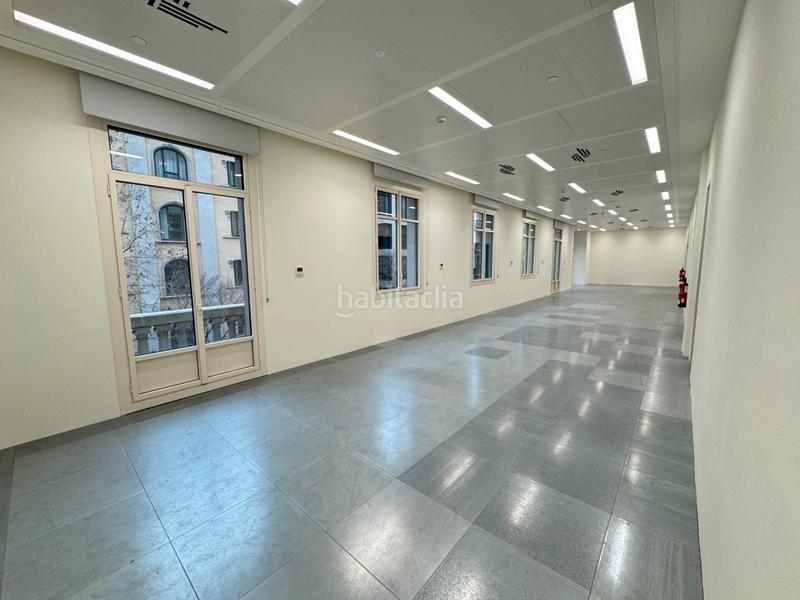 Foto 32686ef7-fbfe-403f-8fdd-d8777e851ce8. Location bureau avec chauffage dans L´Antiga Esquerra de l´Eixample Barcelona