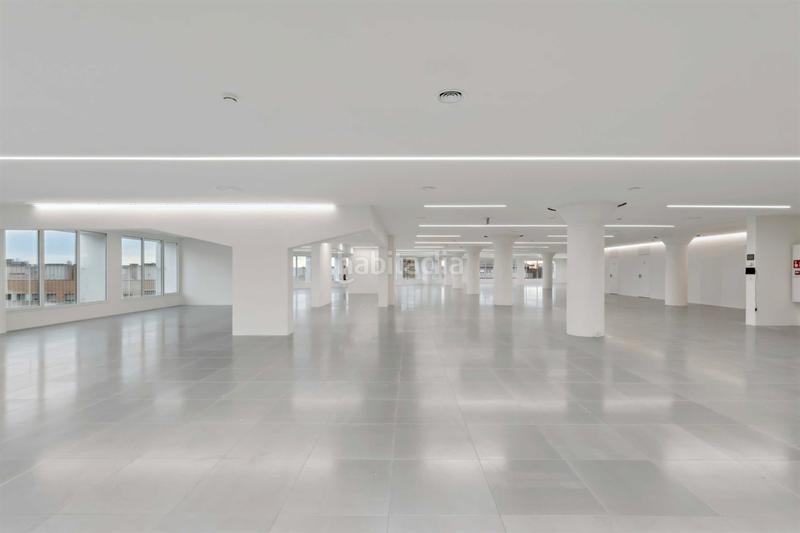 Foto a1796e80-82c0-4397-8974-92a0d55c7c30. Rent office space with parking in La Vila Olímpica del Poblenou Barcelona