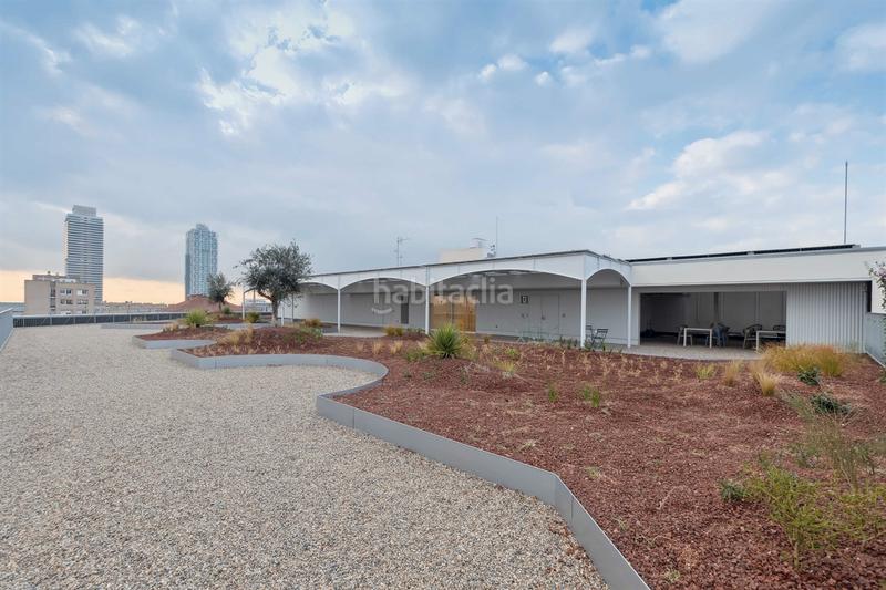 Foto b89bbc5f-c10f-4f8b-8da1-58449b83e96a. Rent office space with parking in La Vila Olímpica del Poblenou Barcelona