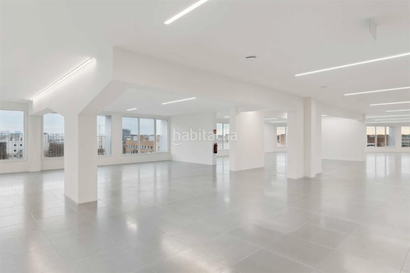 Foto 6939163c-49f5-486d-9a73-7dd2843d3b58. Rent office space with heating in La Vila Olímpica del Poblenou Barcelona