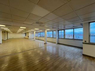 Location Bureau  Avinguda diagonal