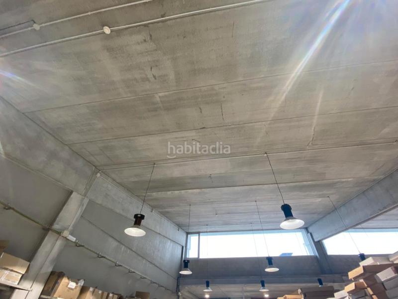 Foto 2c08b973-2483-4f5d-8bd4-fd4f09990542. Bâtiment à usage industriel dans plaça del vapor 20 dans Badalona