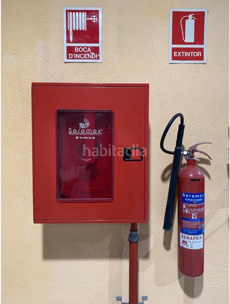 Foto 87e56876-1b62-478a-ae13-a09ae5f87a3f. Bâtiment à usage industriel dans plaça del vapor 20 dans Badalona