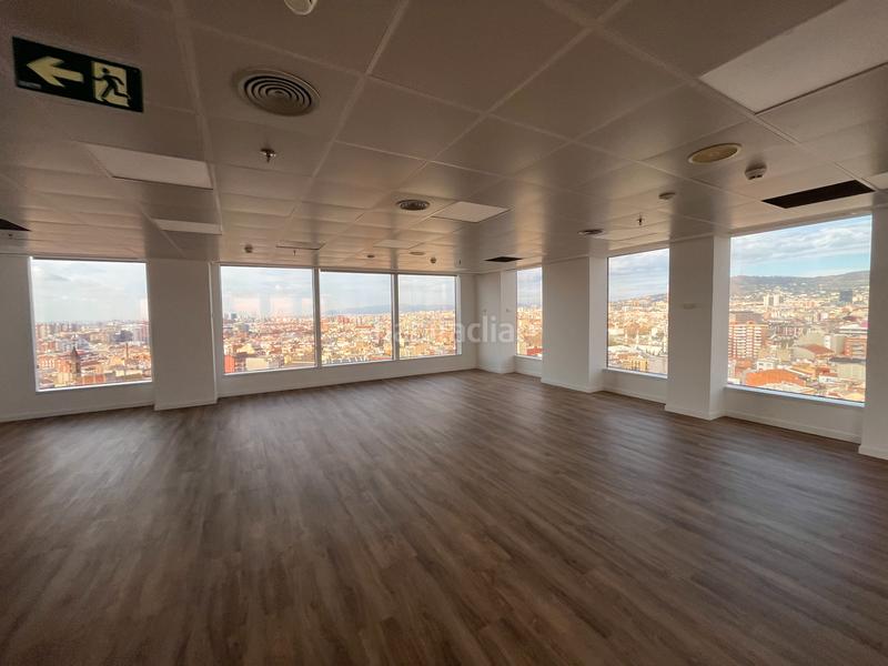 Foto 0065a902-ade3-4671-b7c7-46b91703ba45. Alquiler oficina en Hostafrancs Barcelona