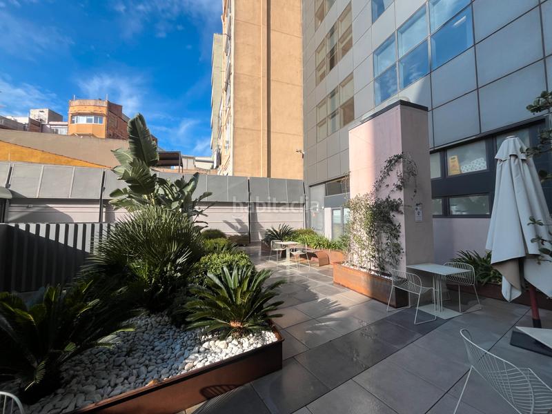 Foto 2d755215-0f55-4726-975c-3d1830147879. Lloguer oficina amb calefacció aparcament a Hostafrancs Barcelona