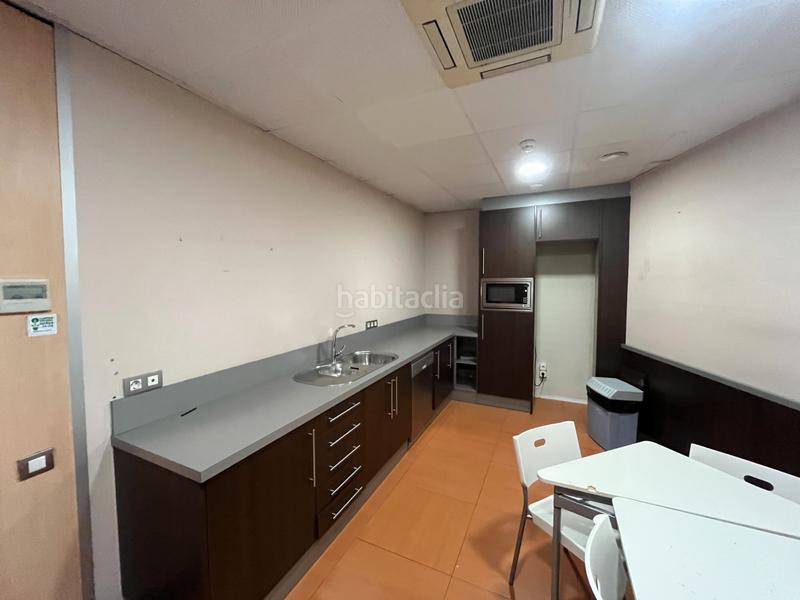 Foto 42e5869b-7401-4db5-8b72-f25d2dfa6353. Location bureau avec chauffage parking dans Roquetes-Can Magí Sant Cugat del Vallès