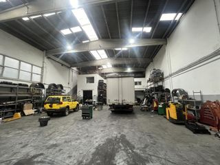 Industrial building  Carrer can roca