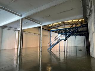 Alquiler Nave industrial  Carrer del samontà. Nave industrial en alquiler con puente grúa en san josn despi