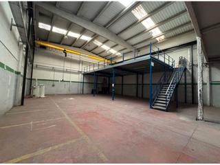 Lloguer Nau industrial  Carrer del samontà. Nave industrial en alquiler con puente grúa en san josn despi