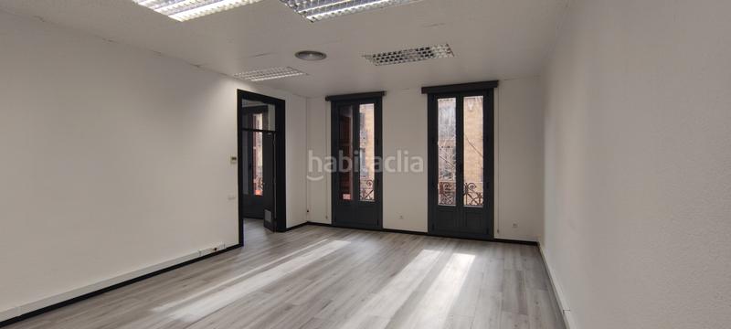 Foto bea859d4-caa0-423c-9f69-2d99fb4f2f56. Lloguer oficina amb calefacció a Dreta de l´Eixample Barcelona