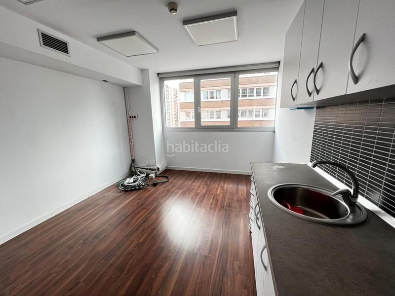 Foto 963598fd-d6d4-4e0d-b708-bb1b371f632f. Rent office space in La Sagrera Barcelona