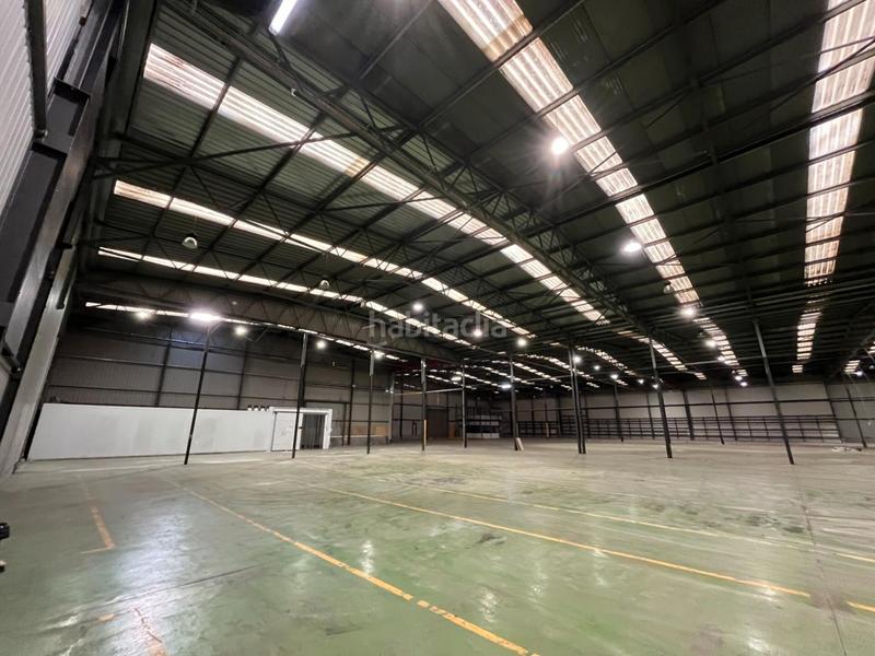 Foto 05e0f1b1-6630-4900-9447-1eeb370d4782. Nau industrial amb calefacció a Zona Industrial Barberà del Vallès