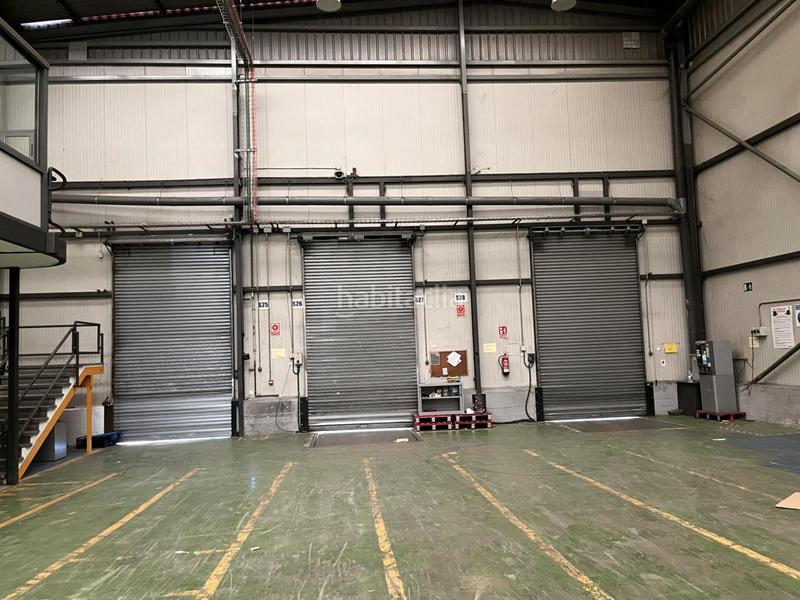 Foto 229d7e31-a757-4ab9-9005-f3c076709a97. Nau industrial amb calefacció a Zona Industrial Barberà del Vallès