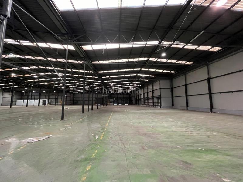 Foto 385a0f06-5f9e-41fb-8a31-42fbc0260ccf. Nau industrial amb calefacció a Zona Industrial Barberà del Vallès