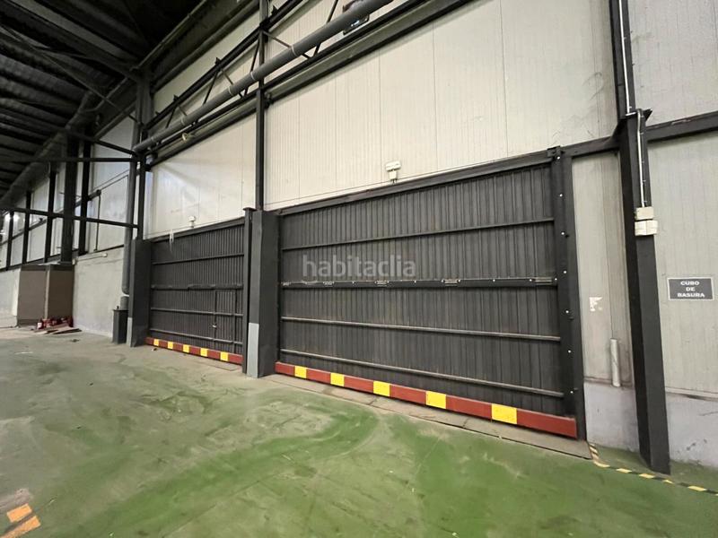 Foto 470a3882-b732-4774-aa0d-568ce243bc5c. Nau industrial amb calefacció a Zona Industrial Barberà del Vallès