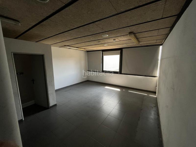 Foto 4be3bc55-91a7-4d54-b4c0-d0bf449ecabf. Nau industrial amb calefacció a Zona Industrial Barberà del Vallès