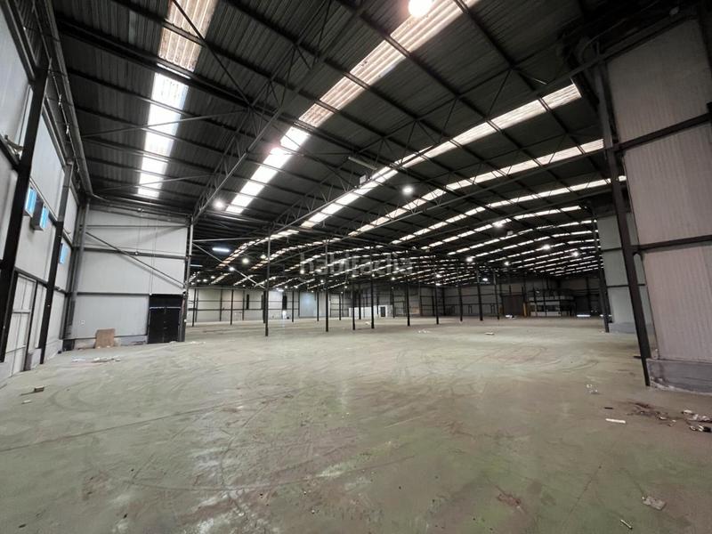 Foto 64e521f8-77ce-4206-a5d4-7c5358fde279. Nau industrial amb calefacció a Zona Industrial Barberà del Vallès