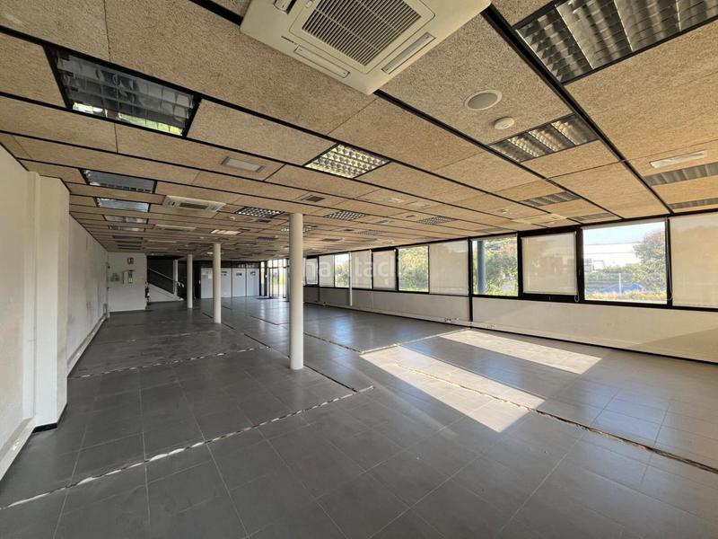 Foto 6c8849c9-a7aa-468d-b6c1-3a7978162b11. Nau industrial amb calefacció a Zona Industrial Barberà del Vallès