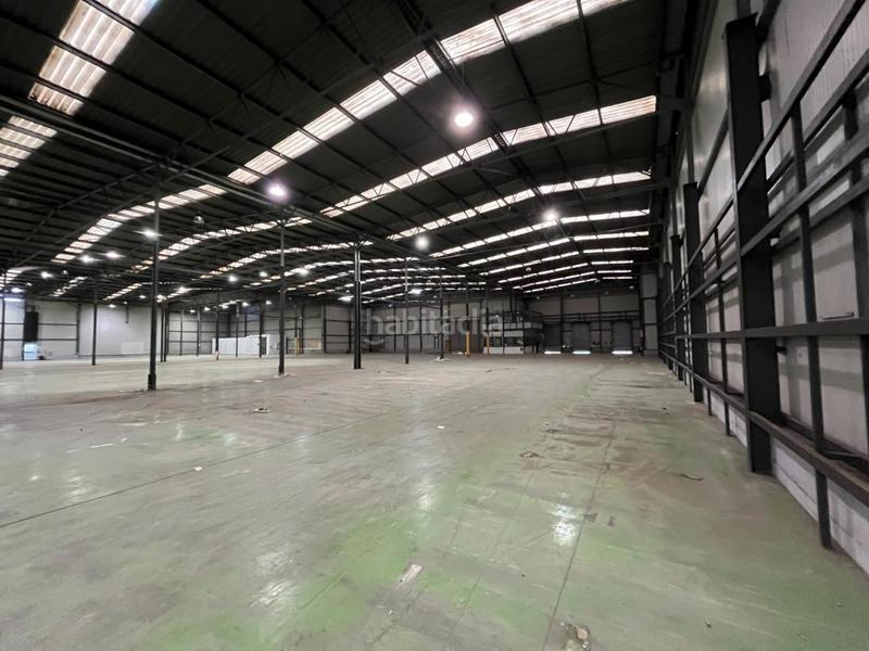 Foto 75120d7c-3c6b-4b3c-ba37-eb1d9f8a72ab. Nau industrial amb calefacció a Zona Industrial Barberà del Vallès