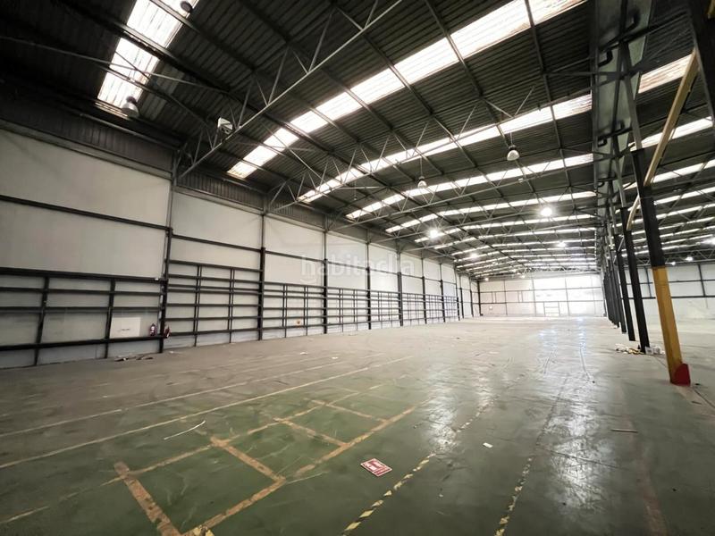 Foto 87458f93-7024-4b4b-888c-62876b37387d. Nau industrial amb calefacció a Zona Industrial Barberà del Vallès