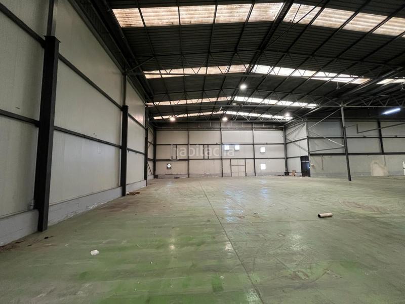 Foto 909eaabe-3e3a-47fa-a33f-7bbeb8b7452c. Nau industrial amb calefacció a Zona Industrial Barberà del Vallès