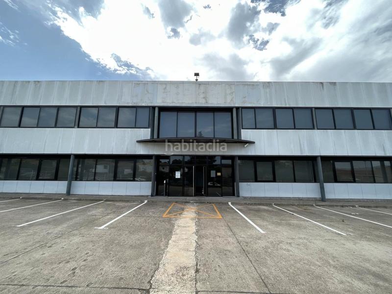 Foto 939bf7ce-b93b-4c4e-aa11-6998f5685a48. Nau industrial amb calefacció a Zona Industrial Barberà del Vallès