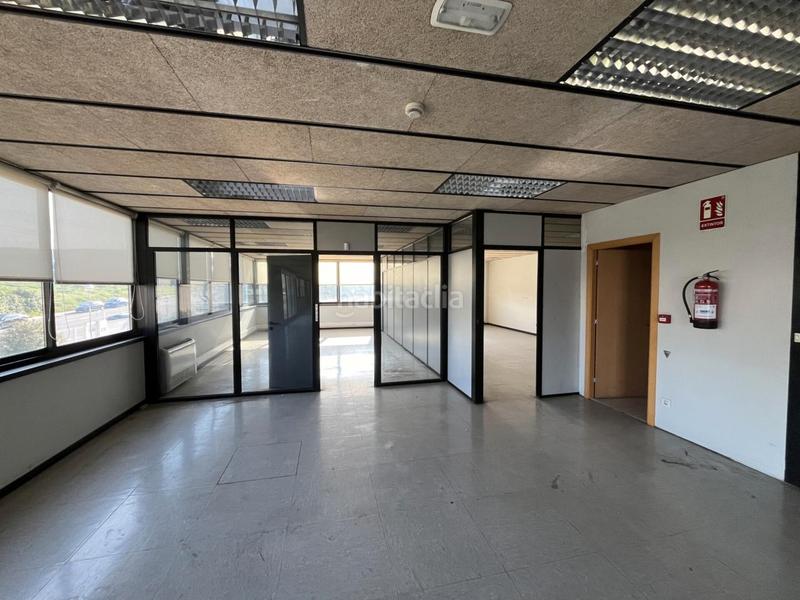 Foto 9b011124-3ce7-41e3-9bbd-e83fcffff529. Nau industrial amb calefacció a Zona Industrial Barberà del Vallès