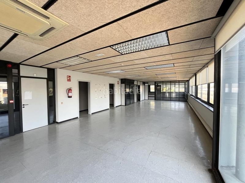 Foto cea44823-4ed5-47f2-9fad-fd12af9fee5c. Nau industrial amb calefacció a Zona Industrial Barberà del Vallès