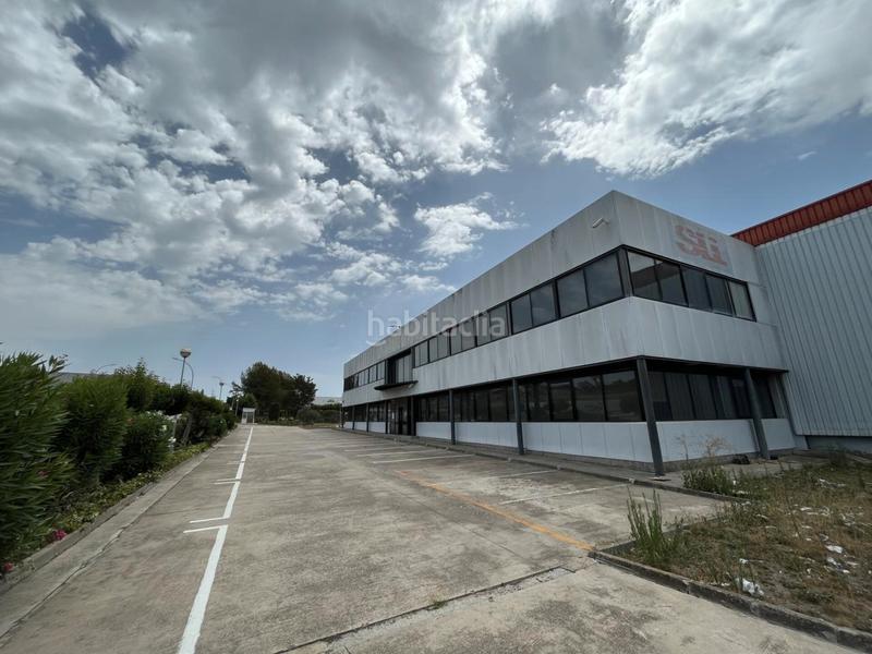 Foto d466c8a9-71e9-4c75-9c1d-5966b339b9c2. Nau industrial amb calefacció a Zona Industrial Barberà del Vallès