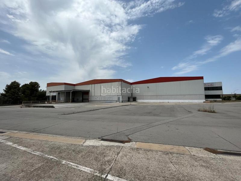 Foto dfecca4b-0e17-4d42-aa98-b54ccdf44057. Nau industrial amb calefacció a Zona Industrial Barberà del Vallès