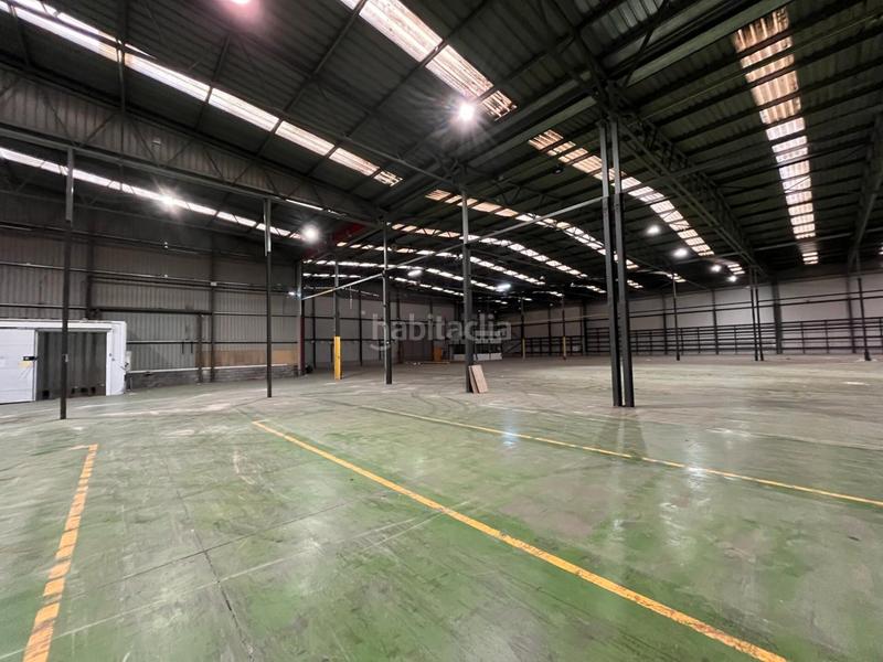Foto f7622722-7357-4d30-87dc-b0eba37edd89. Nau industrial amb calefacció a Zona Industrial Barberà del Vallès