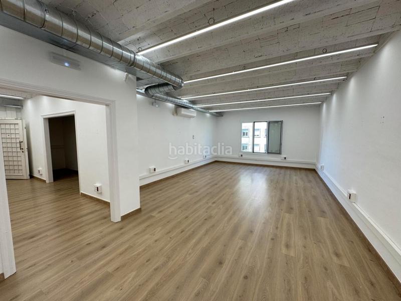 Foto 07f5ea4b-45b2-4350-b43c-0b49fa03f6e2. Rent office space with heating in Gòtic Barcelona