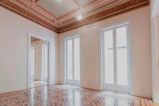 Location Bureau  Carrer de la ciutat