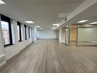 Rent Office space  Carrer d'aragó
