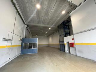 Miete Fabrikhalle  Carrer d'eduard maristany. Nave industrial equipada en alquiler en badalona-granland