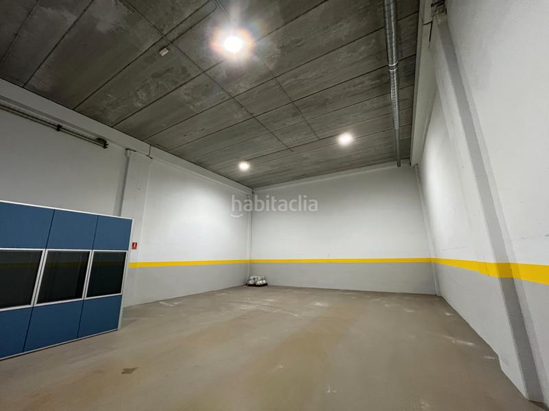 Foto 063e6908-144e-46ef-aa94-7aa2231241c8. Location bâtiment à usage industriel avec chauffage dans Badalona