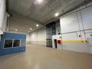 Affitto Capannone industriale  Carrer d'eduard maristany. Nave industrial totalmente equipada en alquiler en badalona-gran