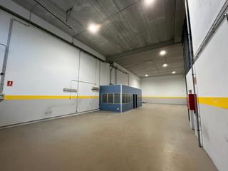 Miete Fabrikhalle  Carrer d'eduard maristany. Nave industrial totalmente equipada en alquiler en badalona-gran