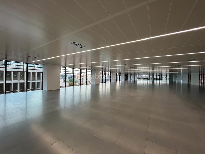 Foto 877da0e5-c74d-412e-98a5-29d11db229c4. Rent office space with heating in El Parc i la Llacuna del Poblenou Barcelona