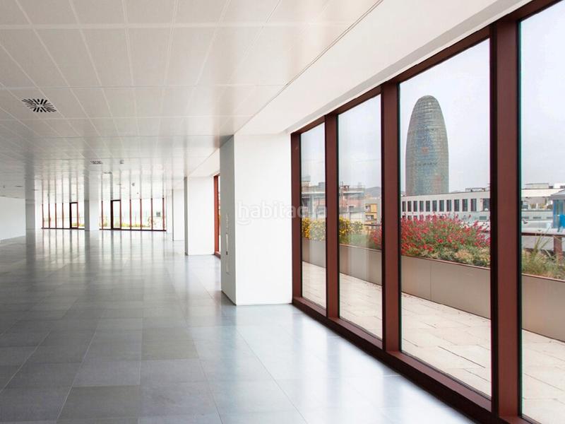 Foto 91eb796d-2eef-41dd-bffe-54152f88c56c. Rent office space with heating in El Parc i la Llacuna del Poblenou Barcelona