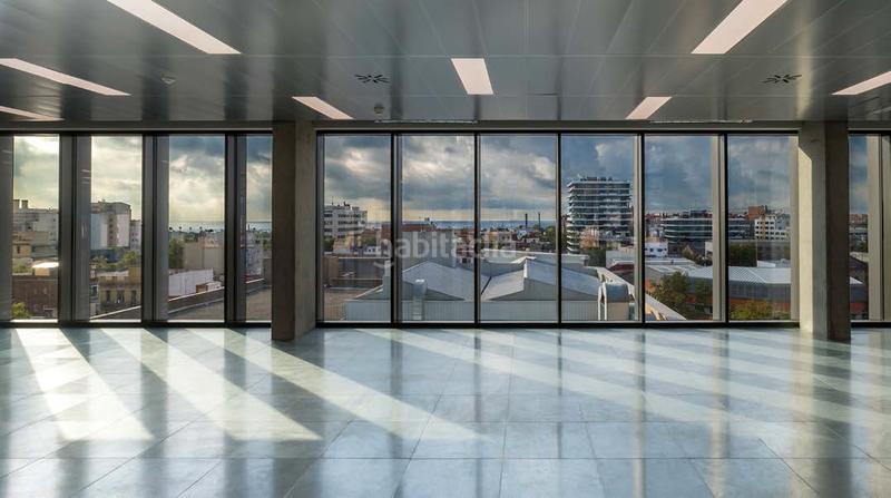 Foto 7b19fecf-e838-4a6d-82c7-4f0e4db7c4bb. Location bureau avec chauffage dans Poblenou Barcelona