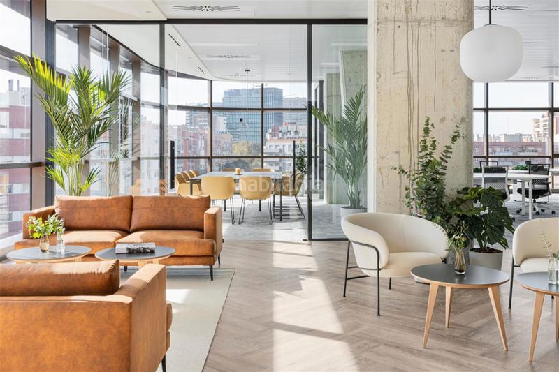 Foto 572ff25a-ab86-41f4-ae6c-c8de00cd8b1c. Location bureau avec chauffage parking dans Provençals del Poblenou Barcelona